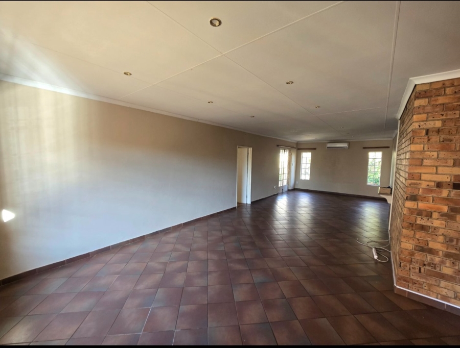 4 Bedroom Property for Sale in Dan Pienaar Free State